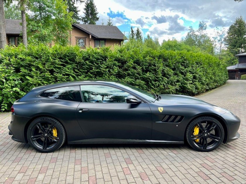 Ferrari gtc4 grand lusso