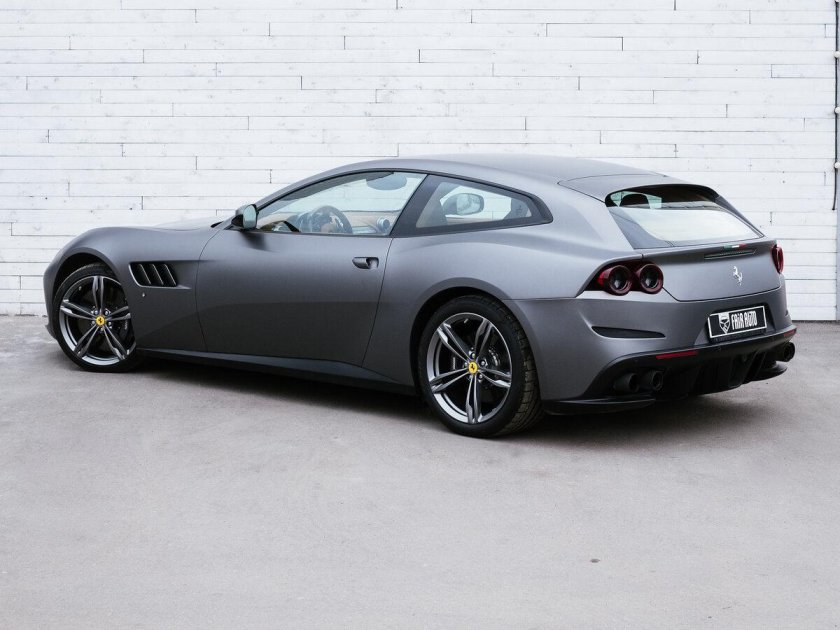 Феррари GTS 4 lusso