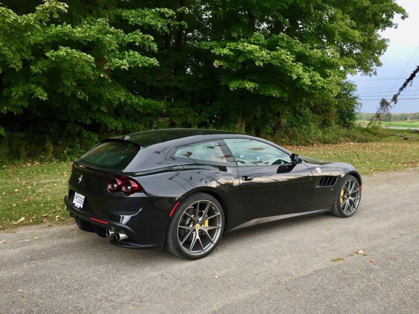 Феррари gtc4lusso