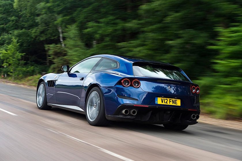 Феррари gtc4lusso