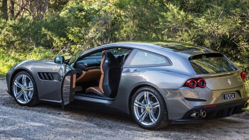 Феррари gtc4lusso