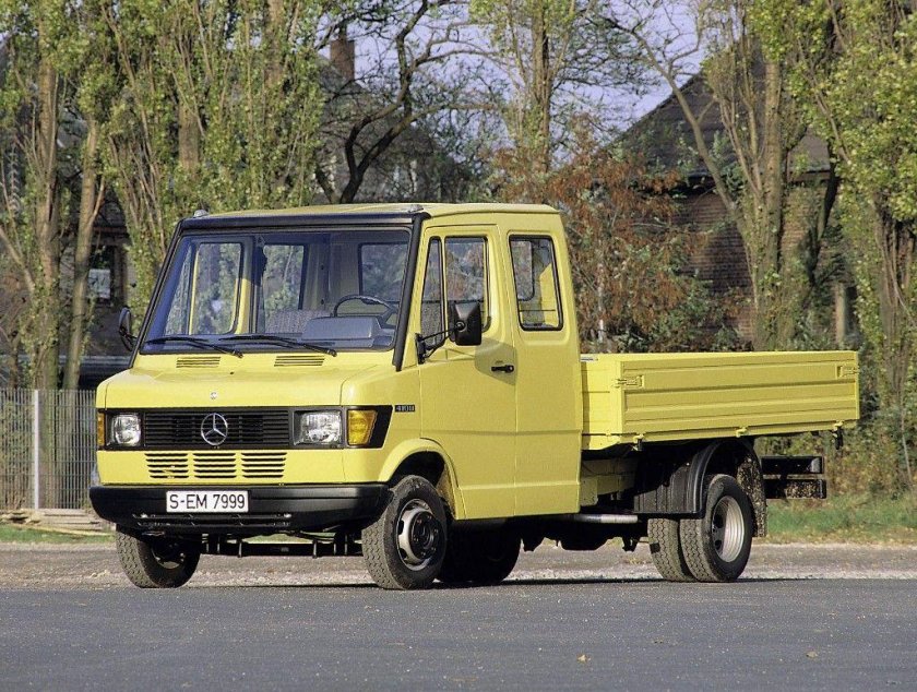 Мерседес Бенц т1 бортовой