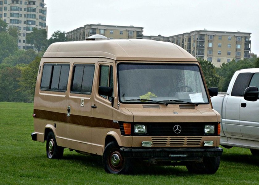 Мерседес Бенц т1