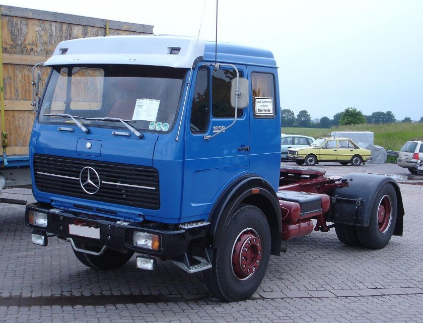 Mercedes Benz ng 1632