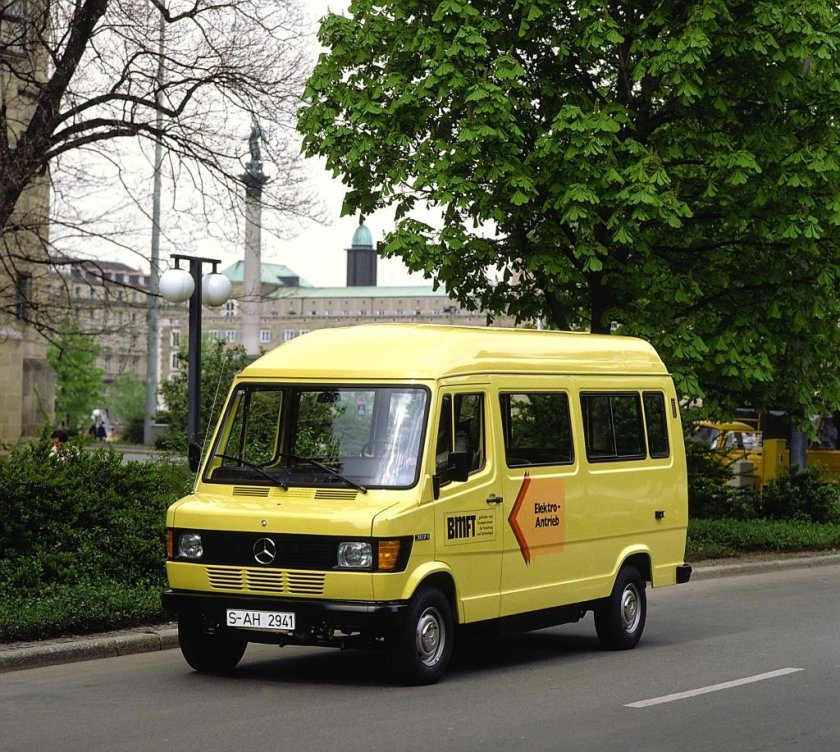 Мерседес Бенц т1