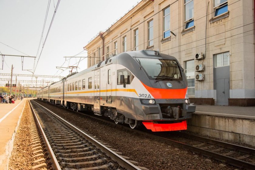 Эп 2 д электропоезд