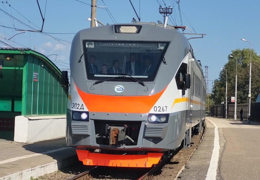 Новый электропоезд