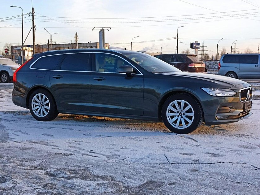 Вольво универсал v90