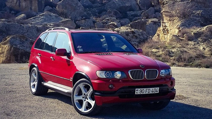 BMW x5 e53 Red