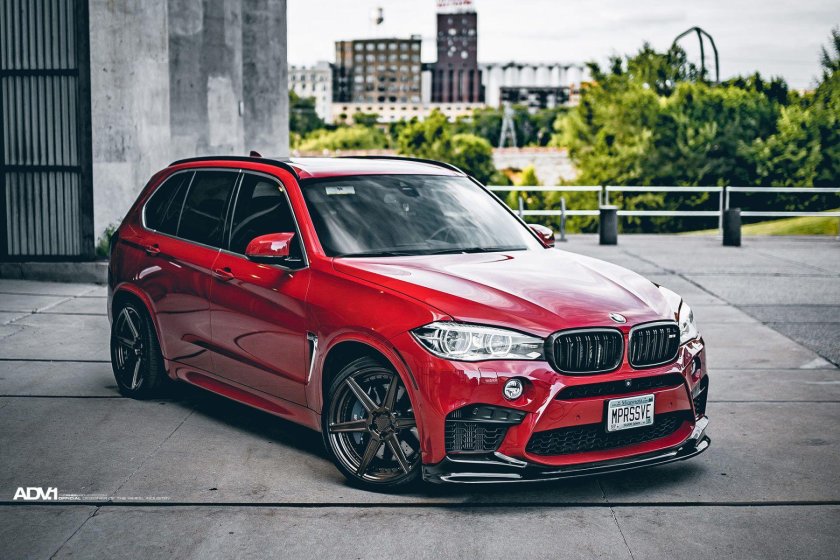 BMW x5m f85 Red