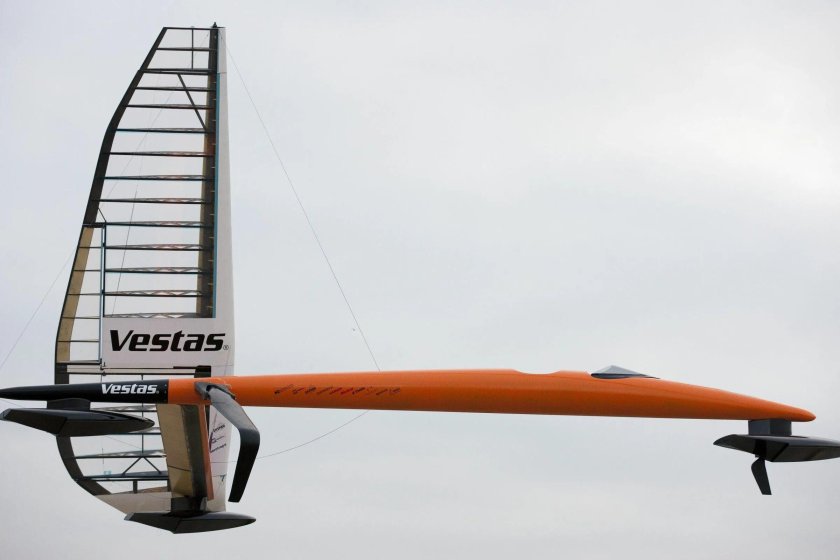 Парусный катамаран Vestas Sailrocket 2