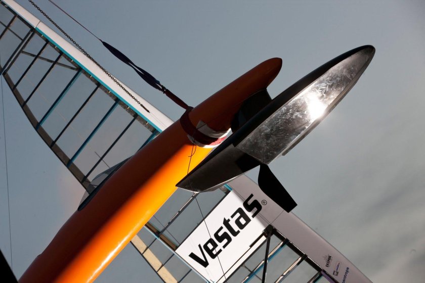 Парусный катамаран Vestas Sailrocket 2