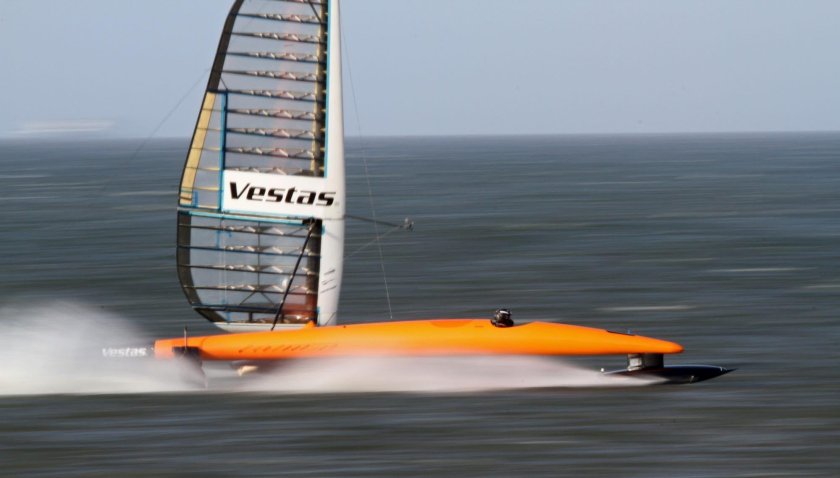 Катамаран Vestas Sailrocket 2