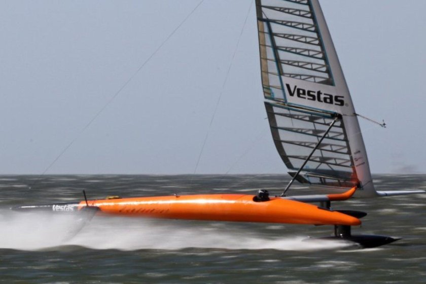 Катамаран Vestas Sailrocket 2