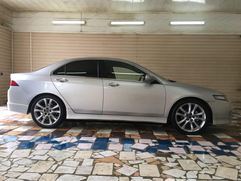 Honda Accord 9 r19