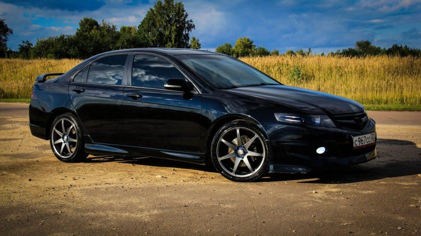Honda Accord 7 r18