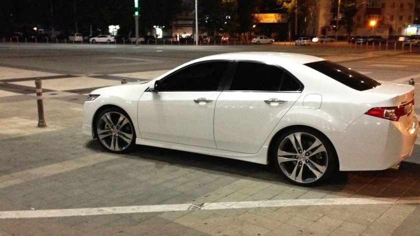 Хонда Аккорд 2008 тонированная