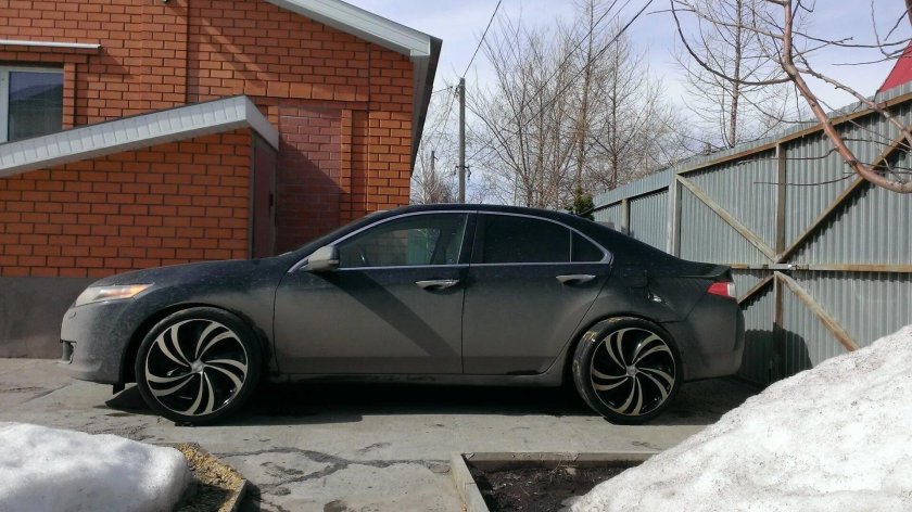 Honda Accord 8 черный r20