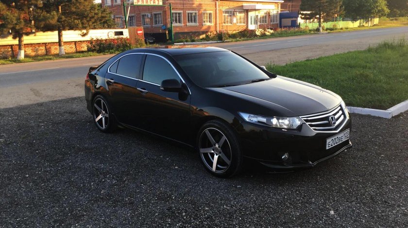 Honda Accord 8 черный