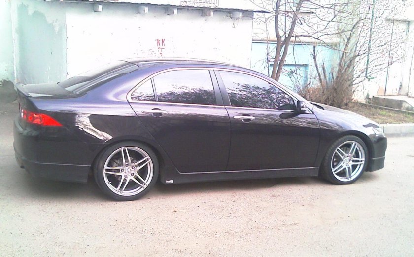 Диски r18 Honda Accord 7