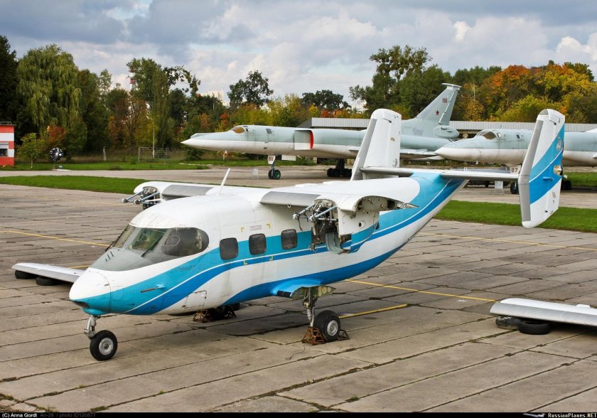 АН 28 самолет