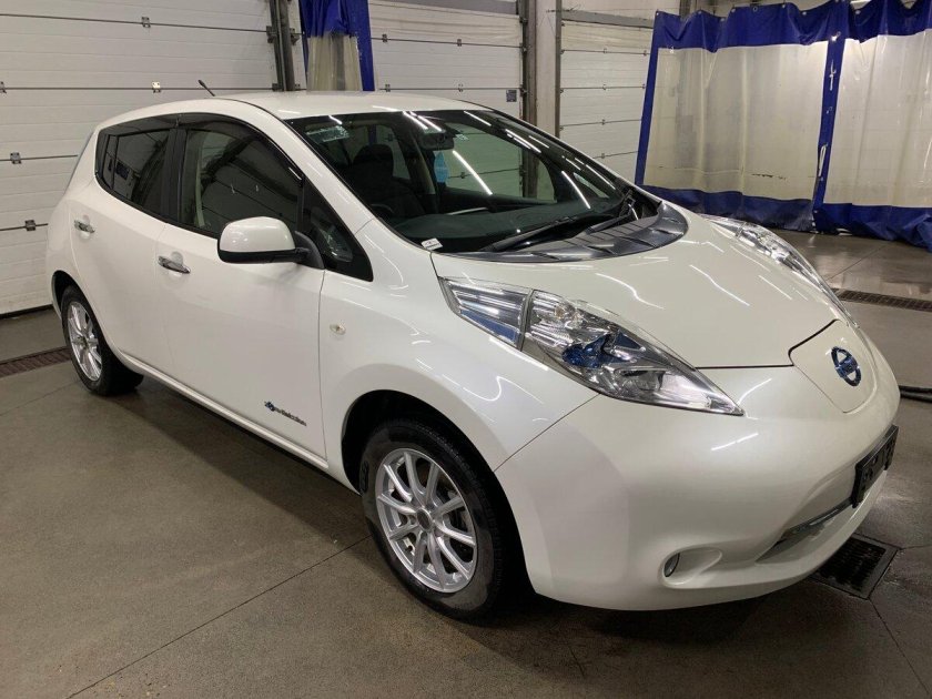 Nissan leaf 2014