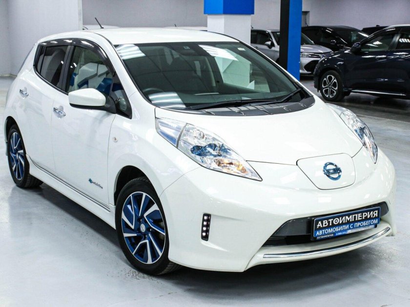 Nissan Leaf ze0