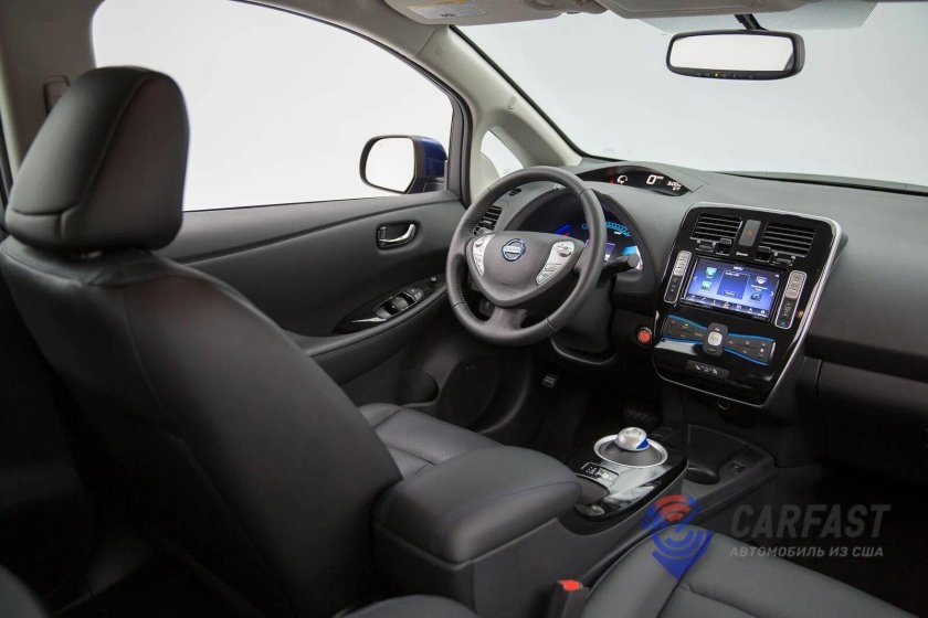 Nissan Leaf 2016 салон