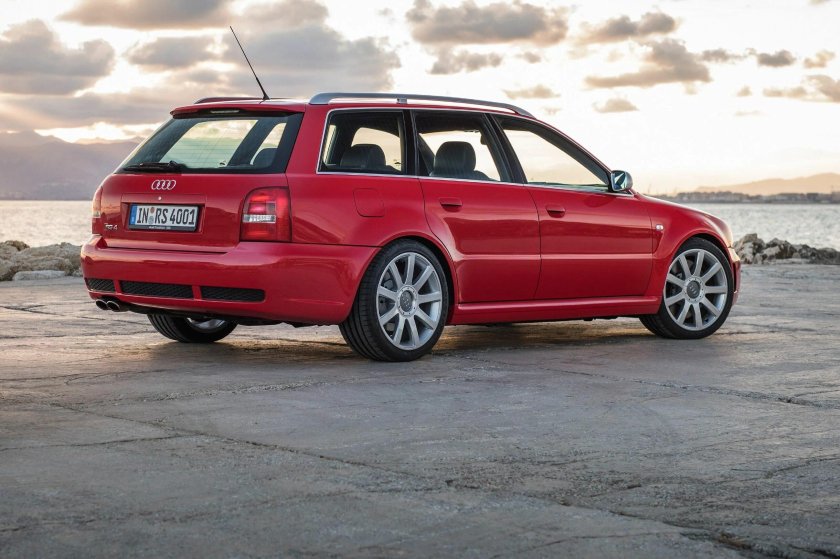 Ауди рс4 универсал