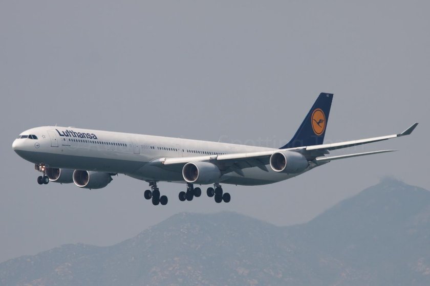 Эйрбас а340-600