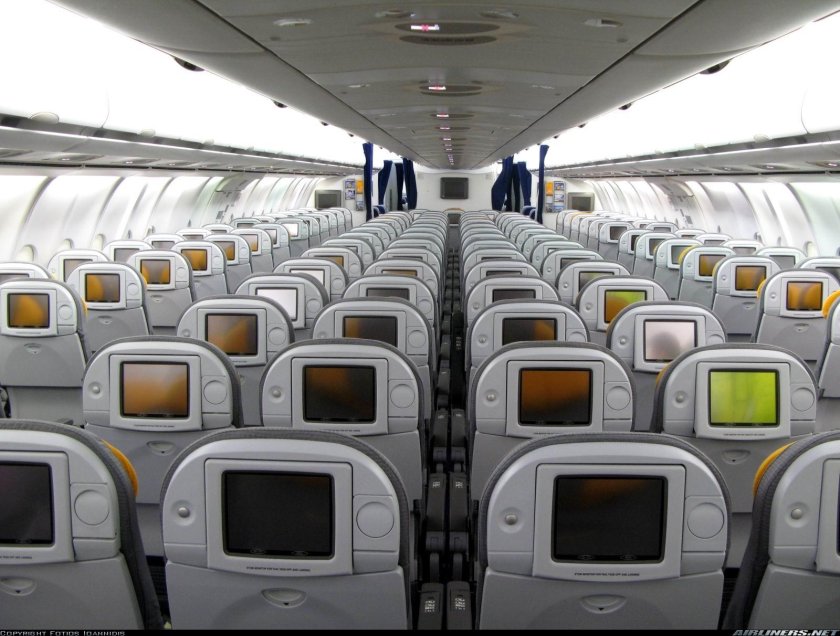 А-340 самолет салон