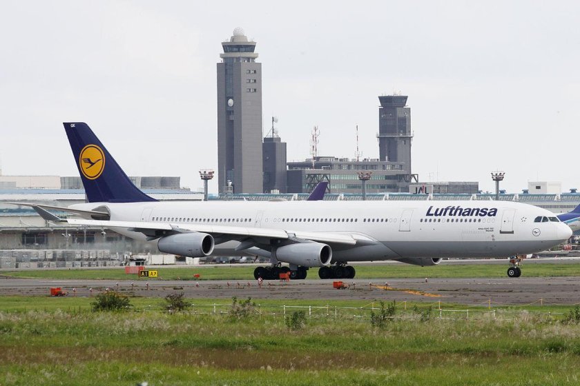 Airbus a340-300 lufthansa