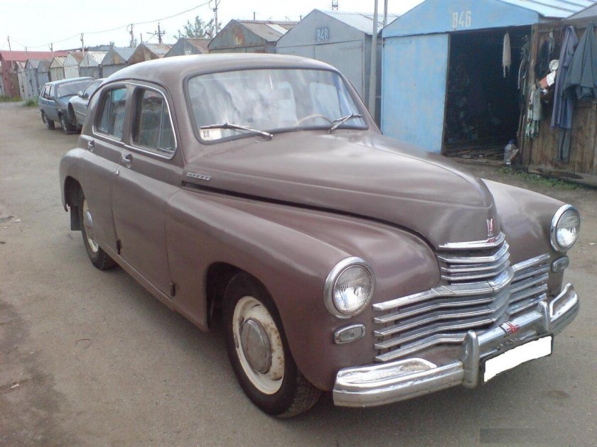 ГАЗ м20 победа коричневый