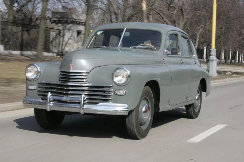 Автомобиль ГАЗ м20 победа