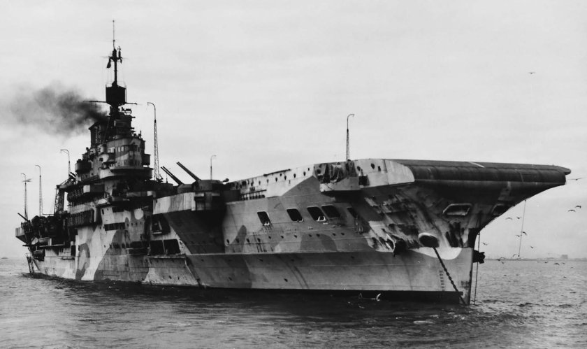 Авианосец Илластриес 1940