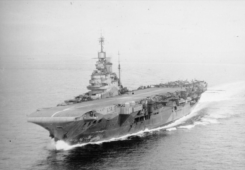 Авианосец Илластриес 1940