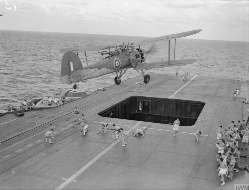 Свордфиш самолет