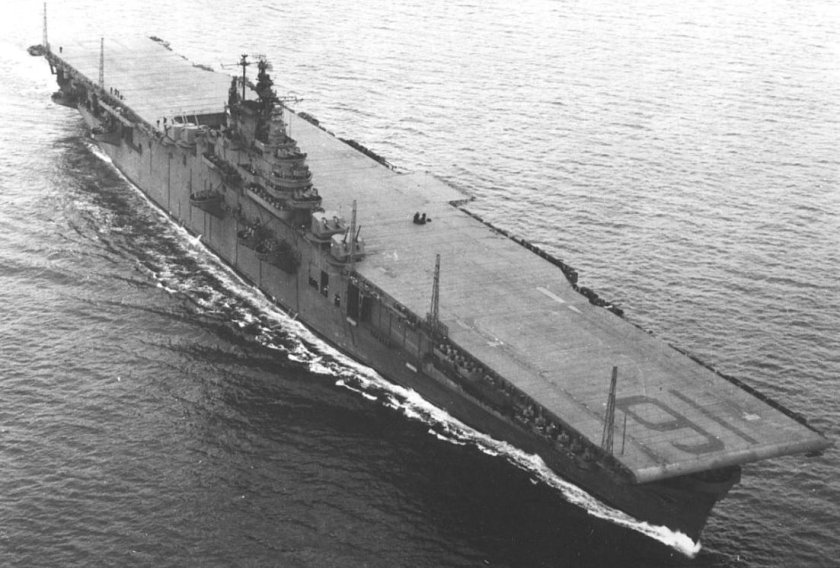 Авианосец Лексингтон