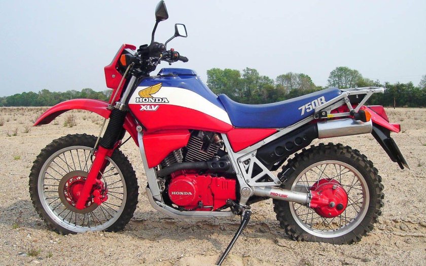 Honda XLV 750