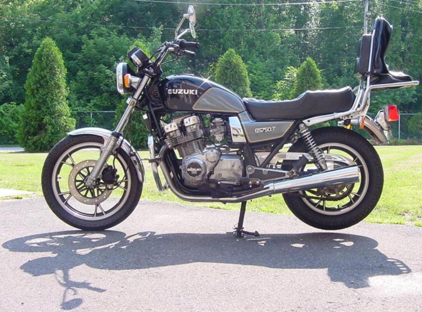 Suzuki gs750