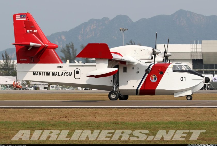 Самолет Canadair CL-415