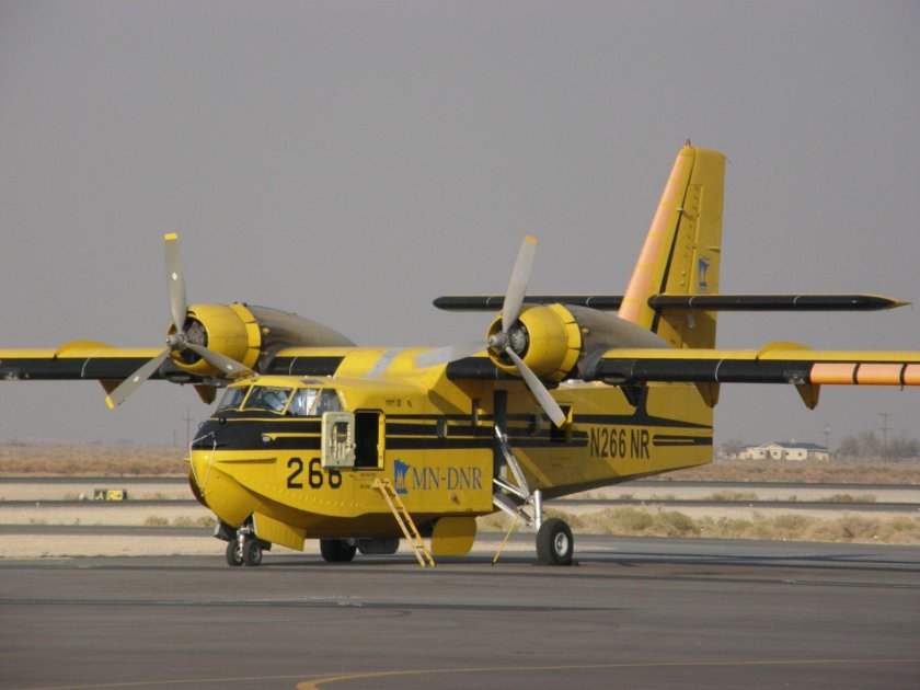 Самолёт Canadair CL-215