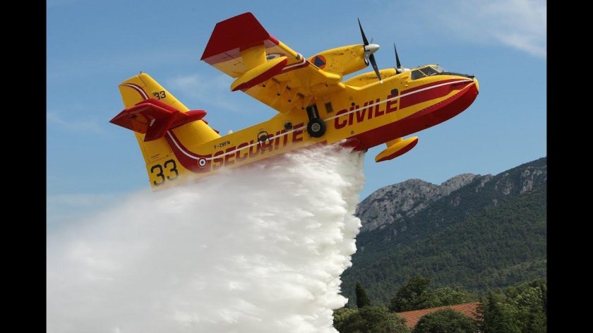 Canadair CL-415