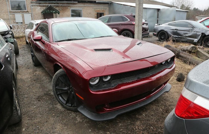 Dodge challenger 2