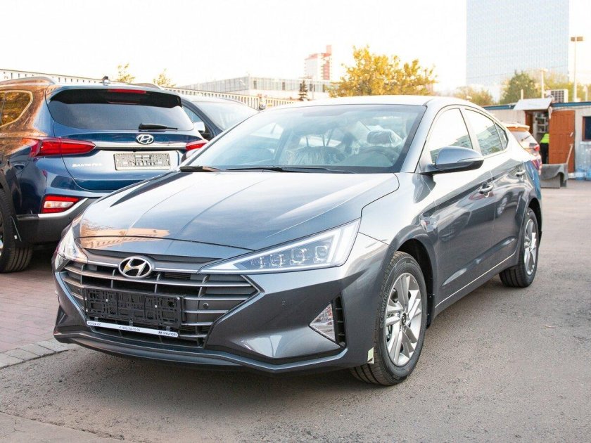 Hyundai Elantra 6 ad