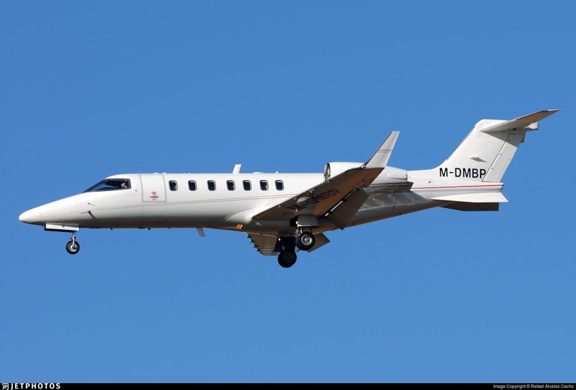 Learjet 40