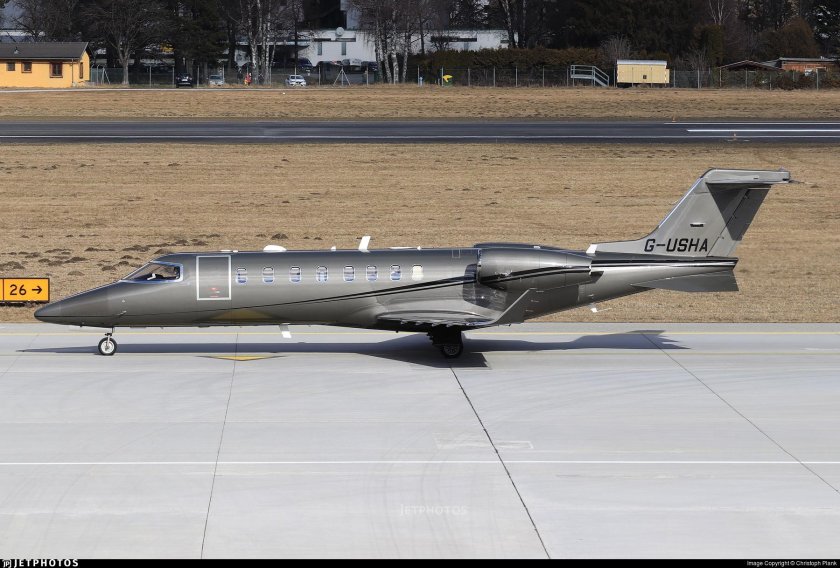 Learjet 75