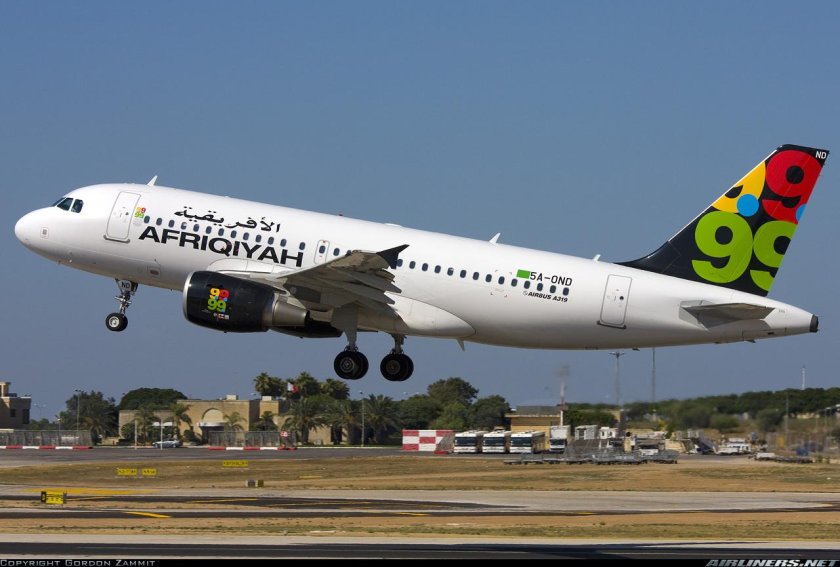 Самолёт Ливия