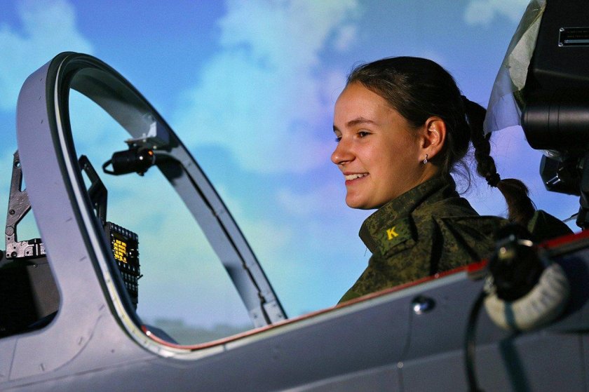 КВВАУЛ летчицы