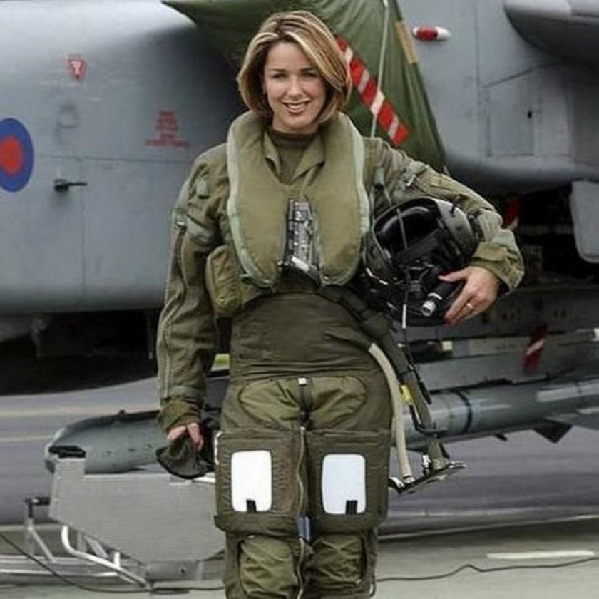 Женщины в военной форме